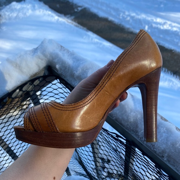 Michael Kors Tan Leather Open Toe Wooden Heels with Gold Logo Button - Picture 7 of 17